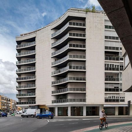 Magno Apartments Principe Севилья Экстерьер фото