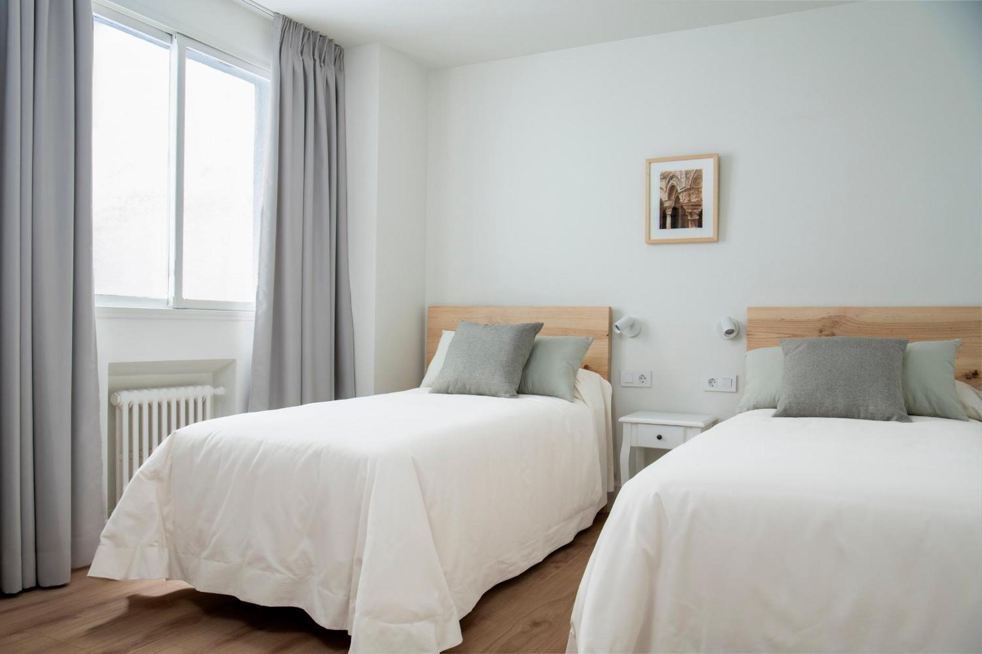 Magno Apartments Principe Севилья Экстерьер фото